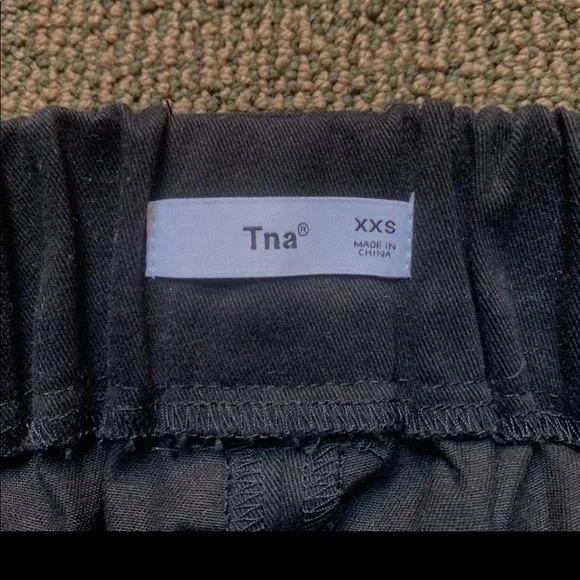 ARITZIA - Tna Cargo shorts Black, XXS - Picture 5 of 7